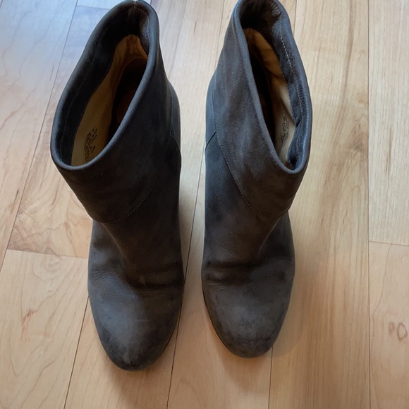Nine West gray leather booties - Picture 4 of 5